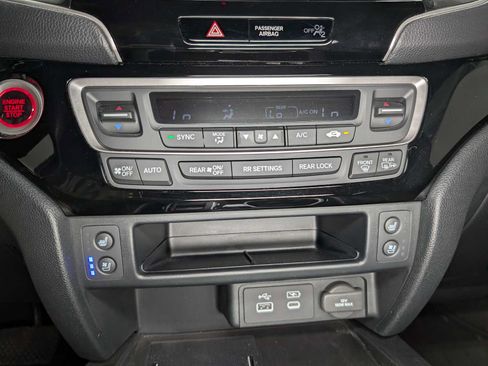 Used 2024 Honda Passport Black Edition image 33