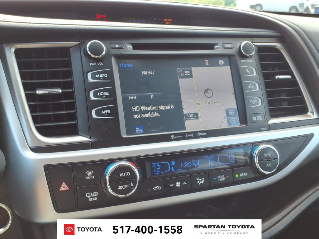 Used 2019 Toyota Highlander XLE AWD/4WD image 21