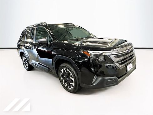 Used 2026 Subaru Forester Premium AWD/4WD image 3