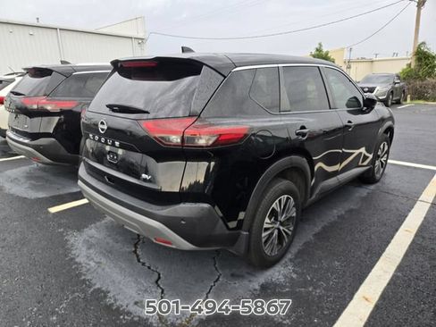 Certified 2023 Nissan Rogue SV FWD image 4