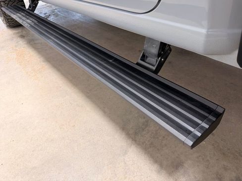 Used 2025 GMC Sierra 2500 AT4 w/ AT4 Premium Plus Package image 18