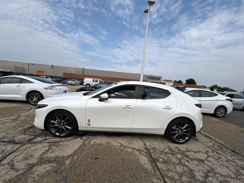 Used 2019 MAZDA MAZDA3 AWD Hatchback image 6