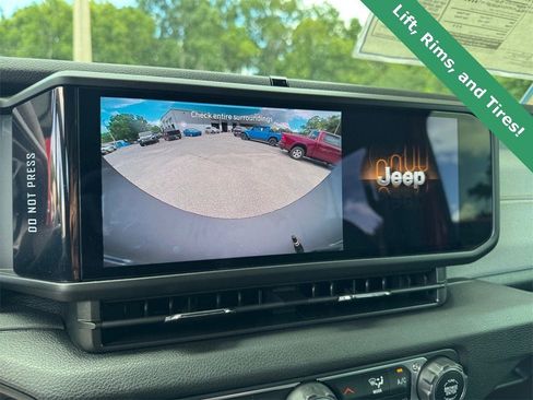 New 2025 Jeep Wrangler Unlimited Sport image 27