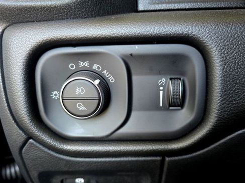 New 2026 RAM 1500 Express image 19