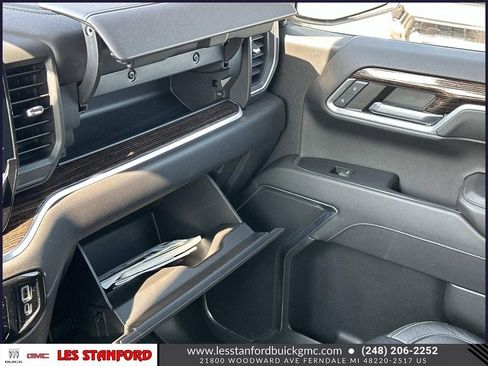 Used 2023 GMC Sierra 1500 SLE w/ X31 Off-Road Package image 33