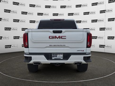 Used 2024 GMC Sierra 1500 AT4 w/ AT4 Preferred Package AWD/4WD image 5