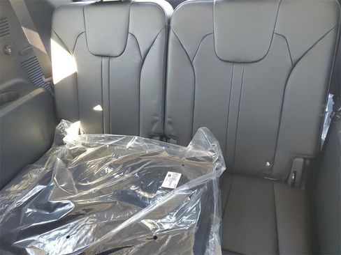 New 2026 Kia Sorento S image 23