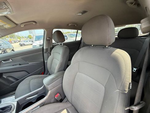 Used 2011 Kia Sportage LX w/ Convenience Pkg FWD image 13