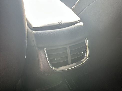 Used 2024 Chevrolet Malibu LT image 37