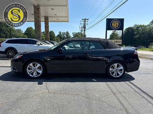Used 2010 Saab 9-3 Aero FWD image 22