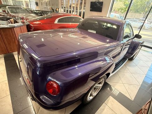 Used 2004 Chevrolet SSR w/ Preferred Equipment Group image 11