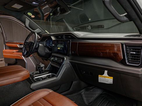 Used 2023 GMC Sierra 1500 Denali Ultimate image 16