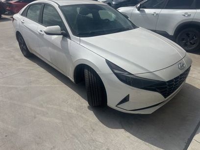 Used 2023 Hyundai Elantra SEL