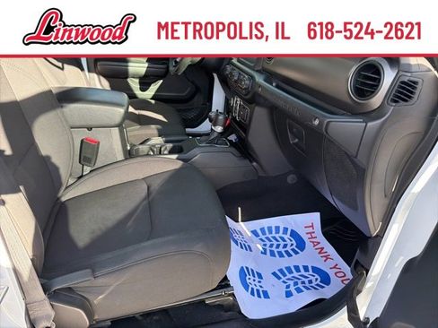 Used 2020 Jeep Wrangler Unlimited Sport image 8