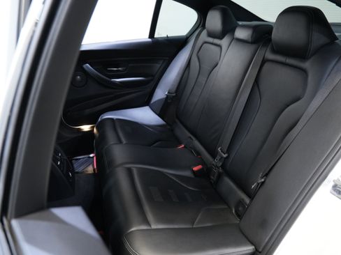 Used 2018 BMW M3 image 36