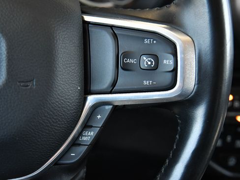 Used 2022 RAM 1500 Laramie AWD/4WD image 32