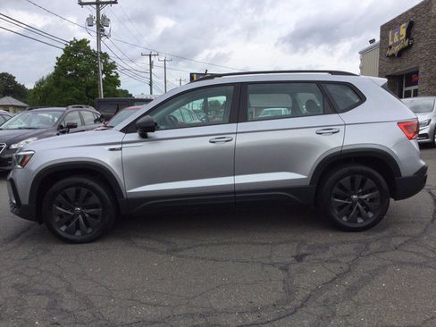 Used 2022 Volkswagen Taos S AWD/4WD image 11