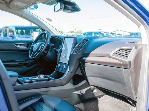 Used 2023 Ford Edge SEL image 35