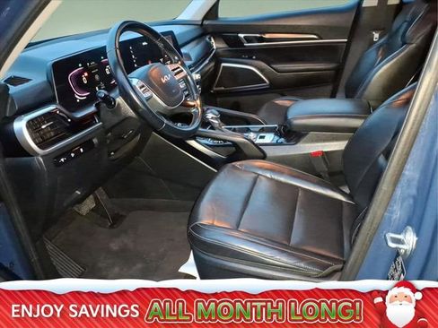 Used 2023 Kia Telluride S image 11