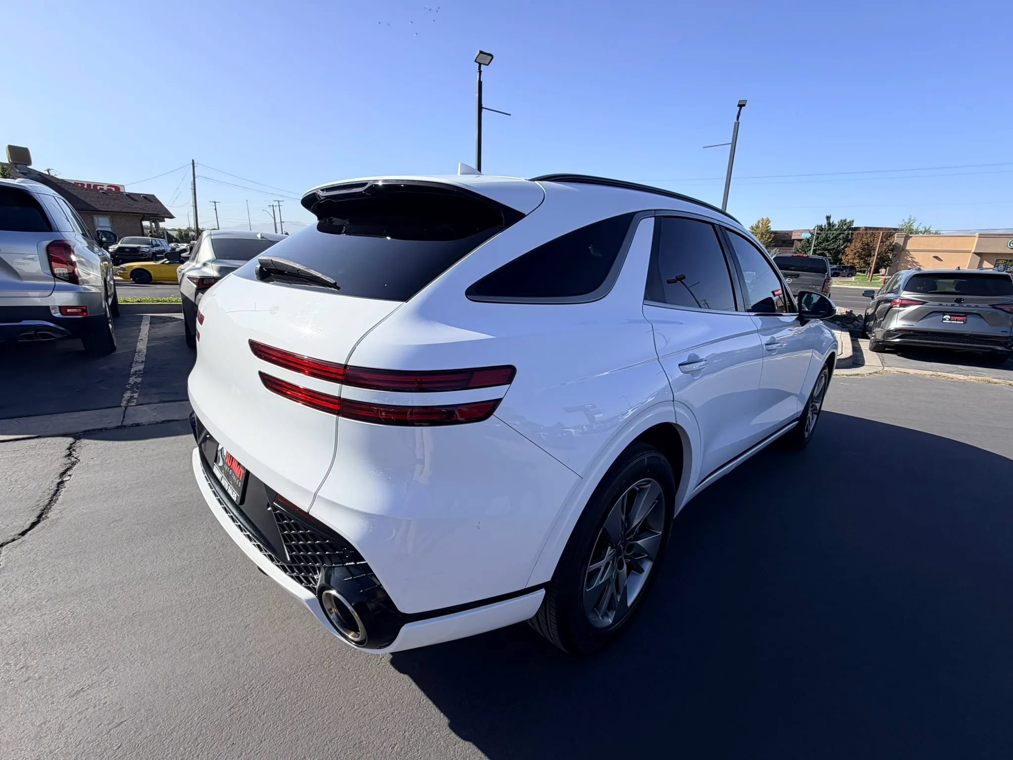 Used 2022 Genesis GV70 3.5T Sport w/ Cargo Package AWD/4WD image 4