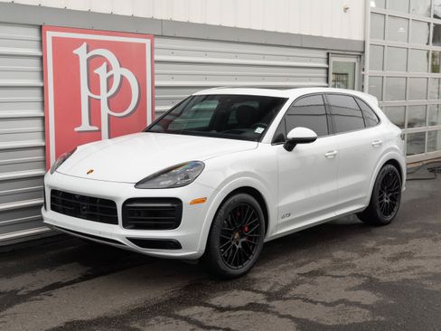 Used 2022 Porsche Cayenne GTS image 37