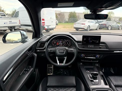 Used 2018 Audi SQ5 Premium Plus w/ Navigation Package AWD/4WD image 40