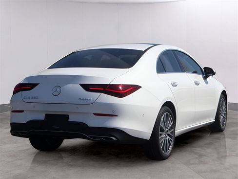 New 2025 Mercedes-Benz CLA 250 4MATIC image 7