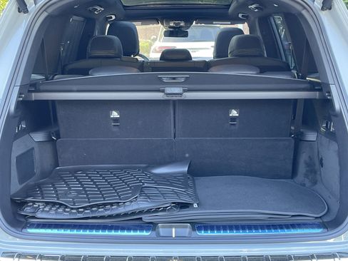 New 2026 Mercedes-Benz GLS 580 4MATIC image 9