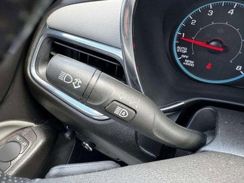 Used 2020 Chevrolet Equinox LS w/ LS Convenience Package image 25