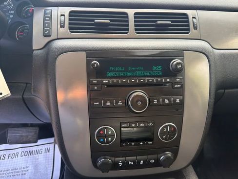 Used 2013 Chevrolet Silverado 2500 LTZ w/ LTZ Plus Package AWD/4WD image 18