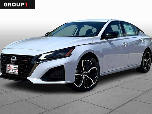 New 2025 Nissan Altima 2.5 SR image 1