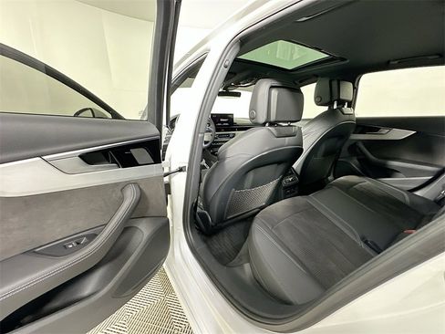 Used 2021 Audi A4 2.0T Premium Plus w/ Premium Plus Package image 17