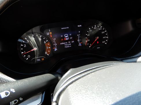 Used 2022 Jeep Compass Trailhawk image 17