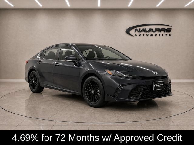 Used 2025 Toyota Camry SE FWD image 9