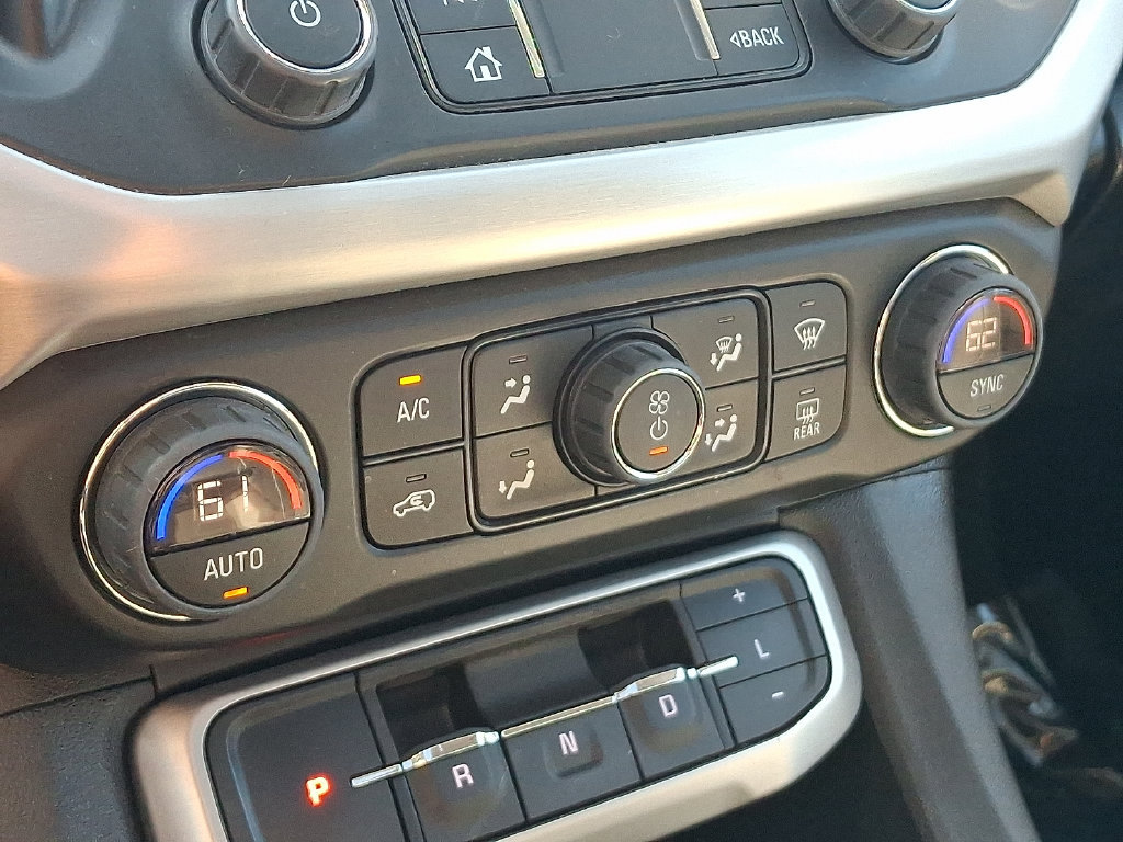 Certified 2023 GMC Acadia SLT w/ Elevation Edition AWD/4WD image 17