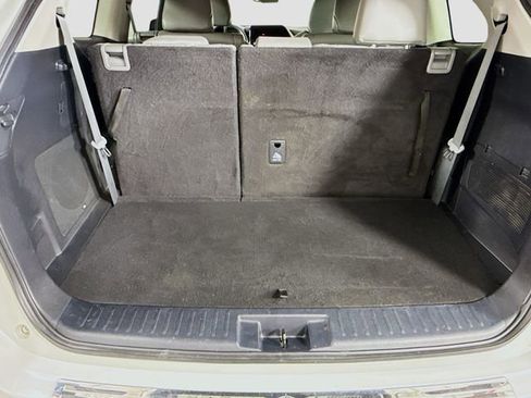Used 2023 Toyota Highlander Platinum FWD image 26