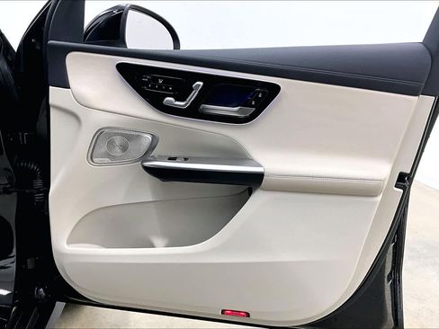 Certified 2024 Mercedes-Benz GLC 300 4MATIC image 24