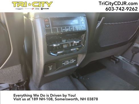 New 2025 Jeep Grand Cherokee L Altitude image 20