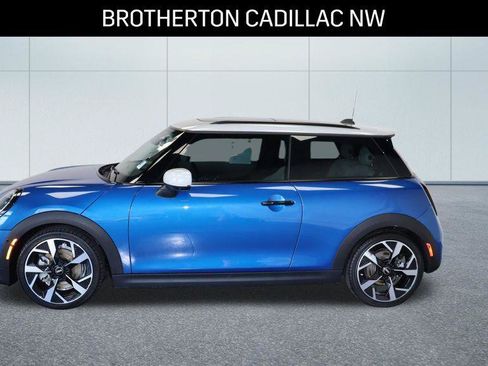 Used 2025 MINI Cooper S FWD image 2