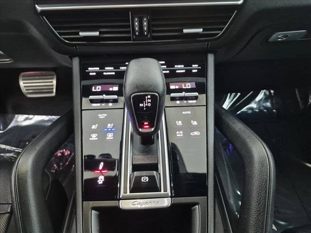 Used 2022 Porsche Cayenne S AWD/4WD image 12