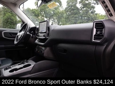 Used 2022 Ford Bronco Sport Outer Banks w/ Tech Package AWD/4WD image 38