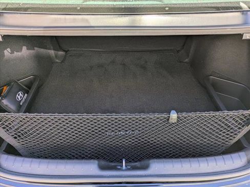 Used 2025 Hyundai Elantra Sport image 6