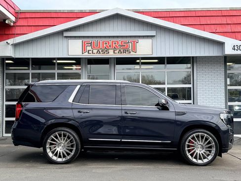 Used 2023 GMC Yukon Denali Ultimate image 2