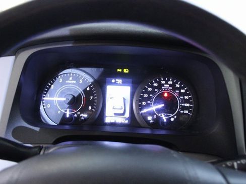 Used 2020 Toyota Sienna LE image 13