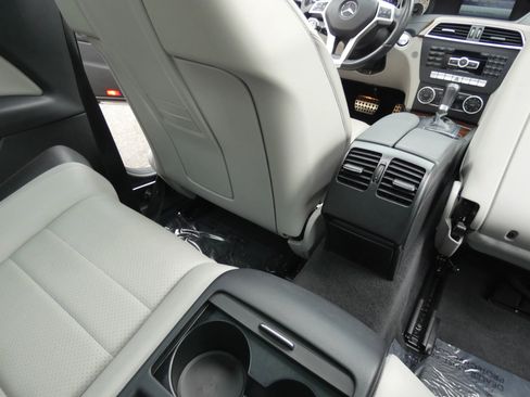 Used 2015 Mercedes-Benz C 350 Coupe image 47