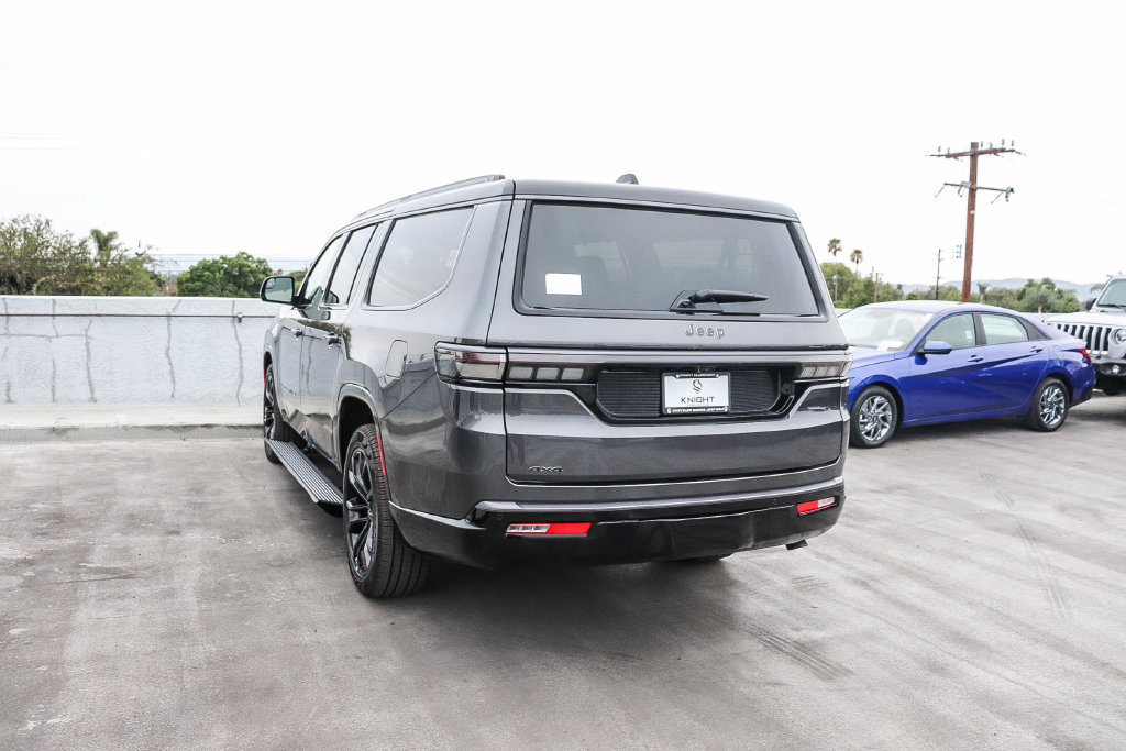 New 2026 Jeep Grand Wagoneer L Summit AWD/4WD image 7