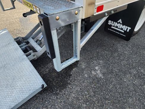 New 2025 Isuzu NPR image 20