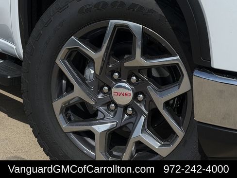 New 2026 GMC Sierra 1500 SLT AWD/4WD image 9