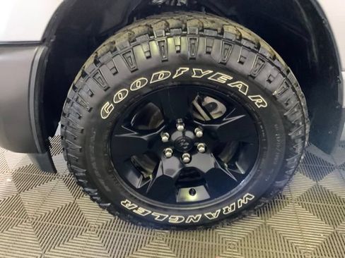 Used 2025 RAM 1500 Warlock AWD/4WD image 9