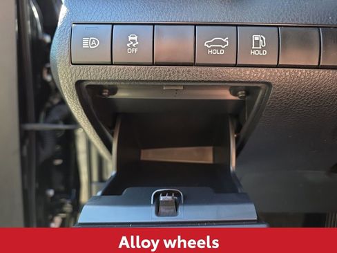 Used 2023 Toyota Camry SE image 22